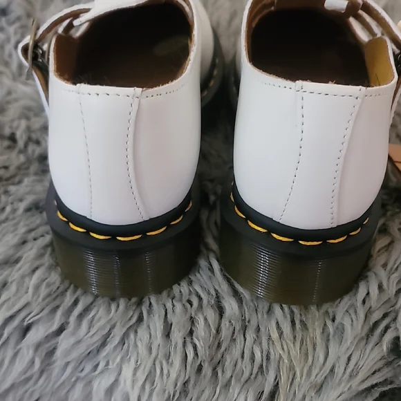 Dr. Martens White Heart Flats - Picture 7 of 8